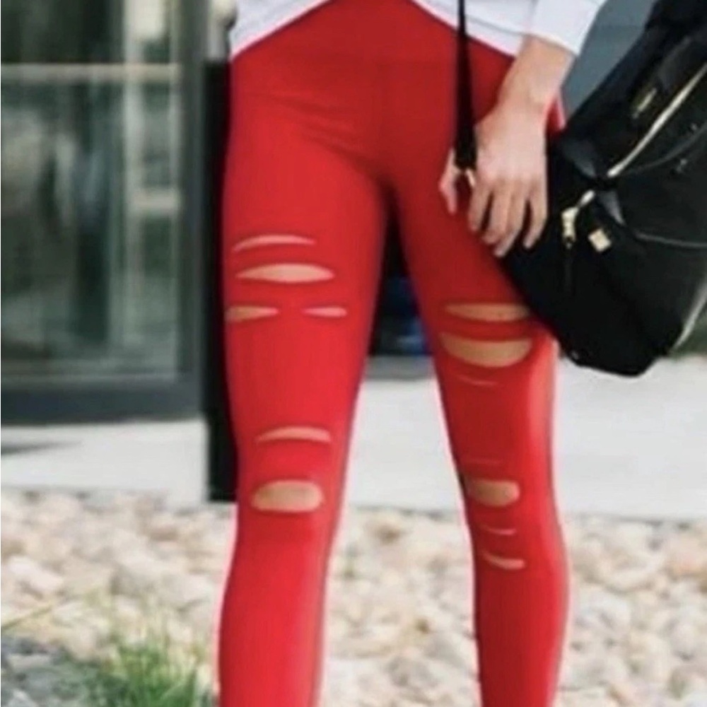 ZYIA Womens Red Distressed Leggings
